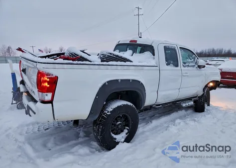 2016 Toyota Tacoma Access Cab z USA, uszkodzony, nr VIN 5TFSX5ENXGX044448